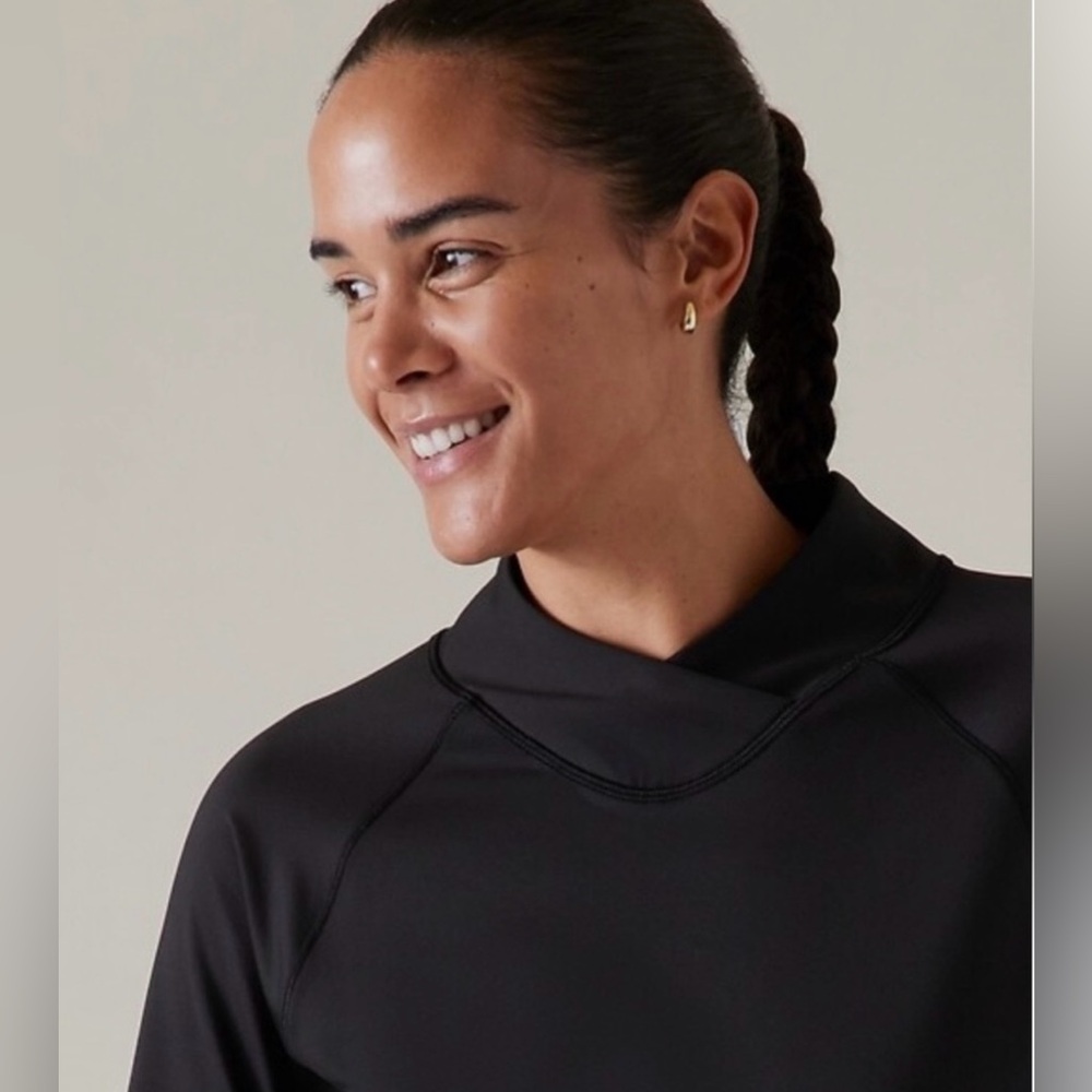Athleta Black Women's Whistler Cross Neck Top EUC - Picture 2 of 14